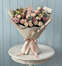 Букет цветов из:  Розы и Лизиантусы в Каякенте