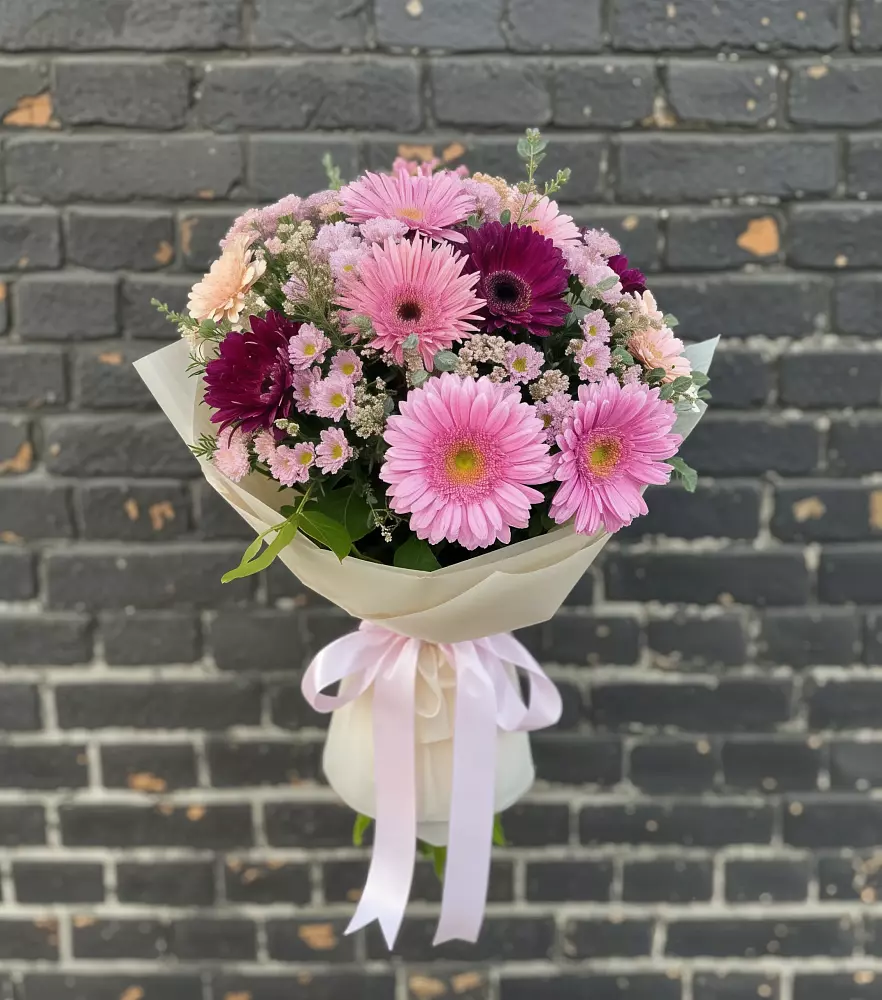 Букет цветов из: Герберы и Хризантемы в Каякенте