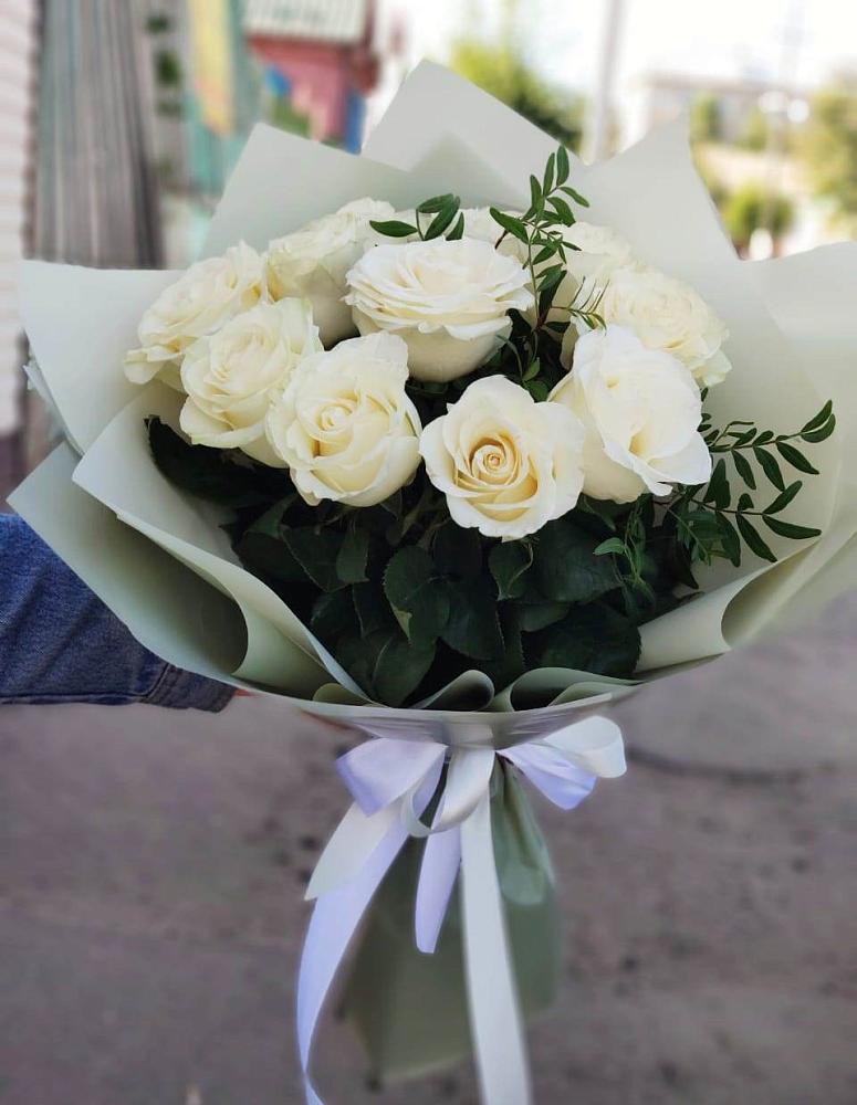 Букет Белые розы Проуд в Каякенте