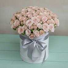 Цветочная композиция из Розы в шляпной коробке в Каякенте