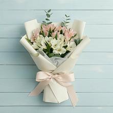 Букет цветов из:  Альстромерии в Каякенте