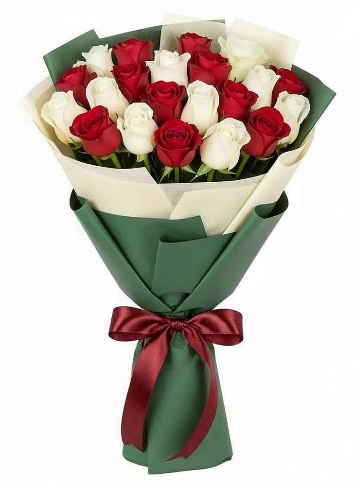 Букет Микс из красных и белых роз в Каякенте