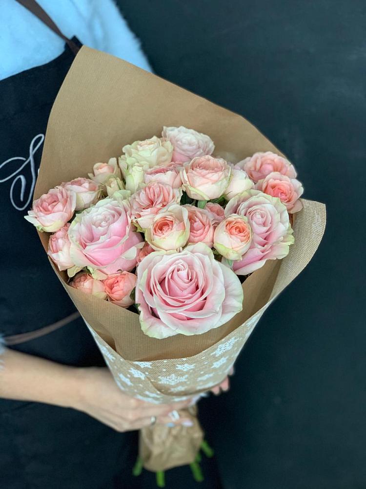 Букет цветов из: Хризантемы и Розы в Каякенте